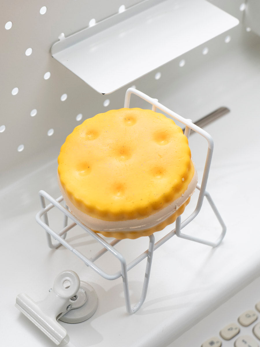 Sweet Nougat Cracker Sandwich Slow-Rising Squishy